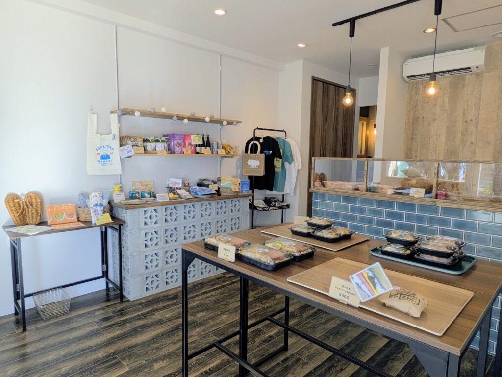坂出市京町 沖縄弁当とサーターアンダギーのお店 385みゃーく 店内の様子