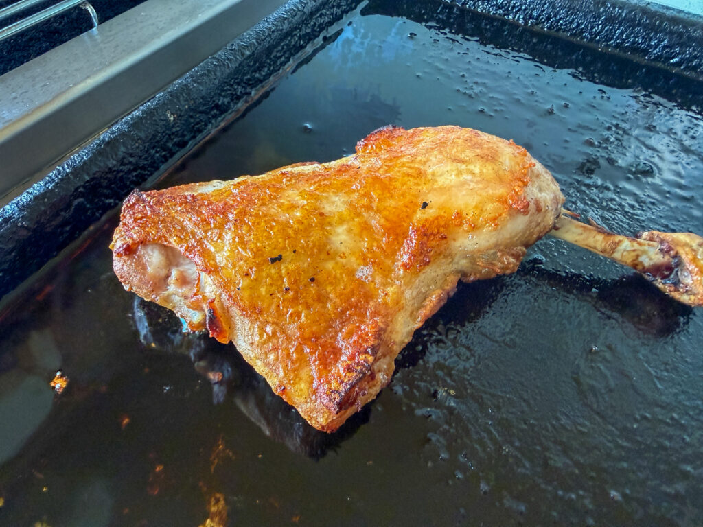 おやわかキッチンカー 焼いている様子