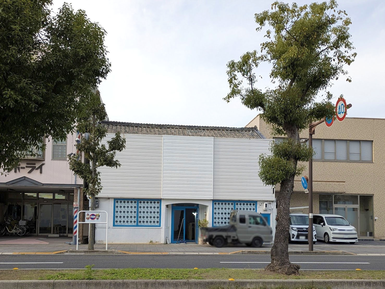 丸亀市通町 UDON ROOKIE