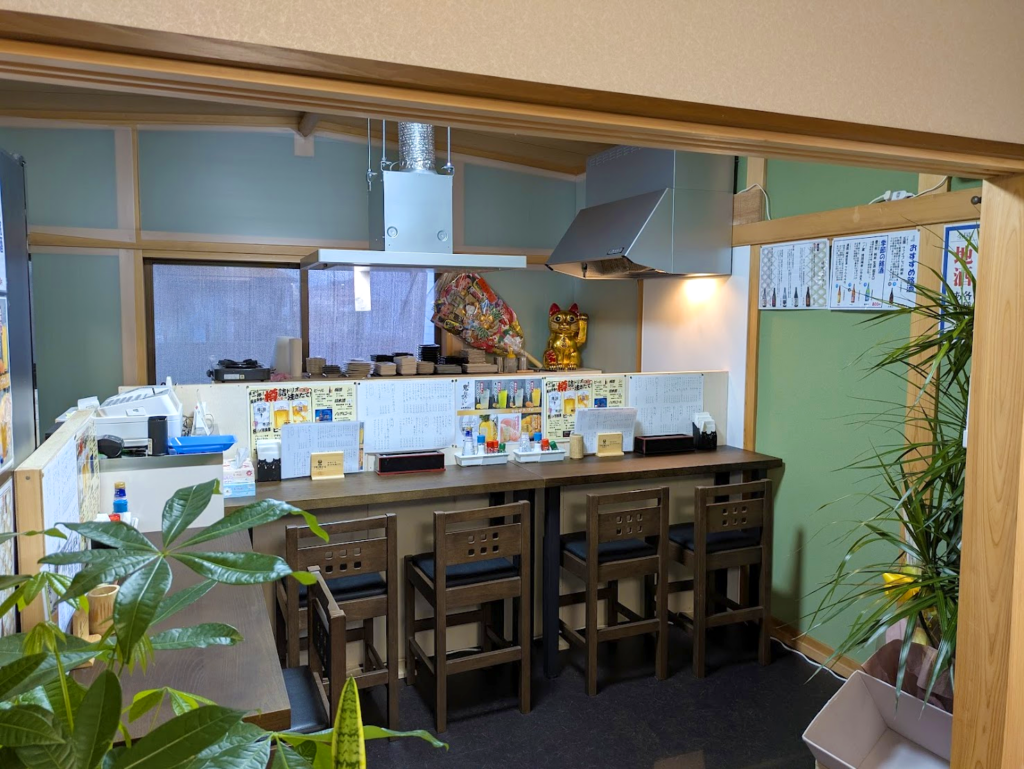 坂出市林田町 焼き鳥 博 店内