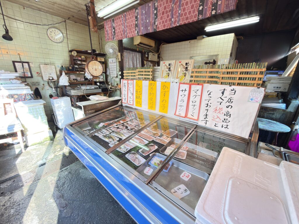 宇多津町 魚勝 店内