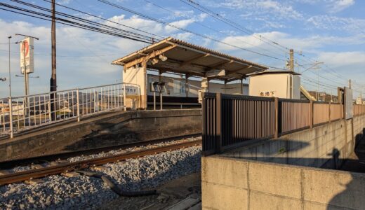 【クリスマスの珍百景】琴電・栗熊駅が「栗熊す駅」に！期間限定の駅名標と車内ジャックを見逃すな！