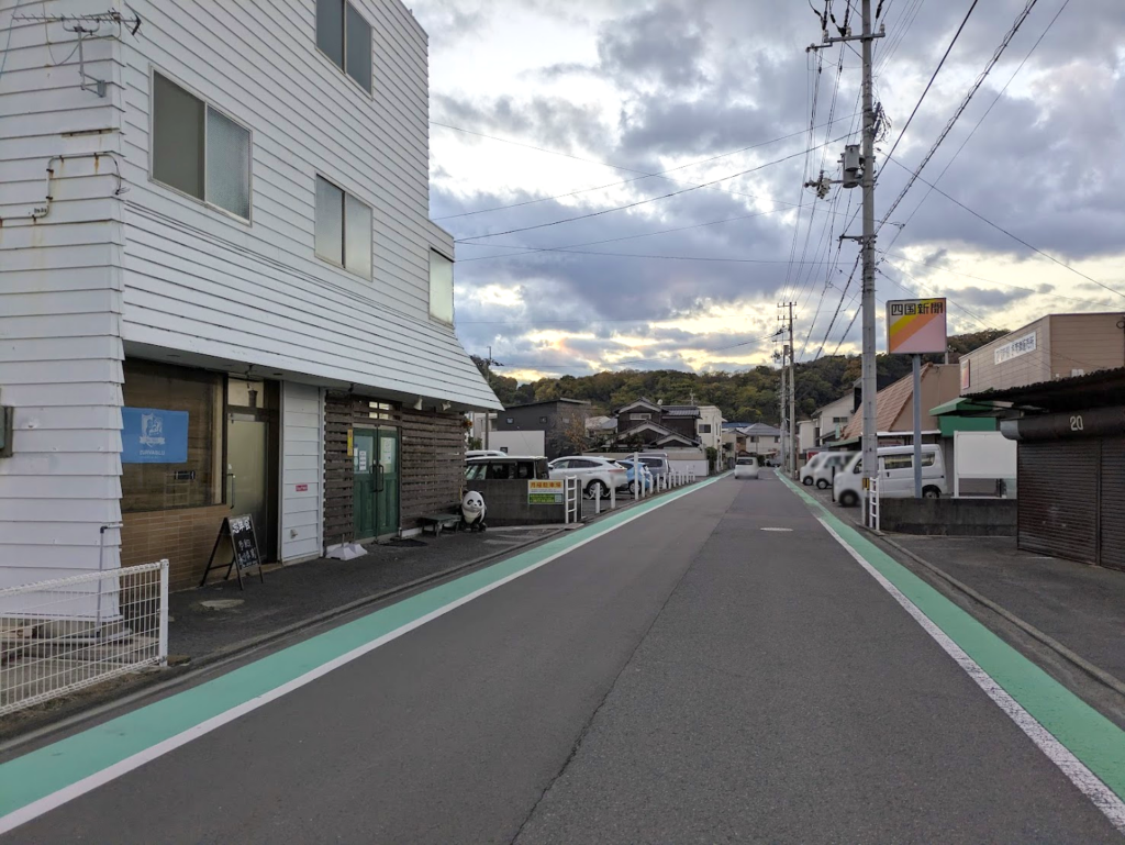 多度津町 CURVA BLU(クルヴァ ブル) 場所