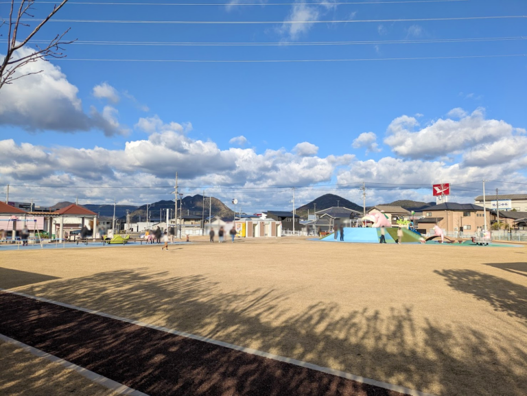 ヤドン公園誕生から2年！みんなのヤドンの「ウレタンスライダー」修繕で鮮やかなブルーが復活♪