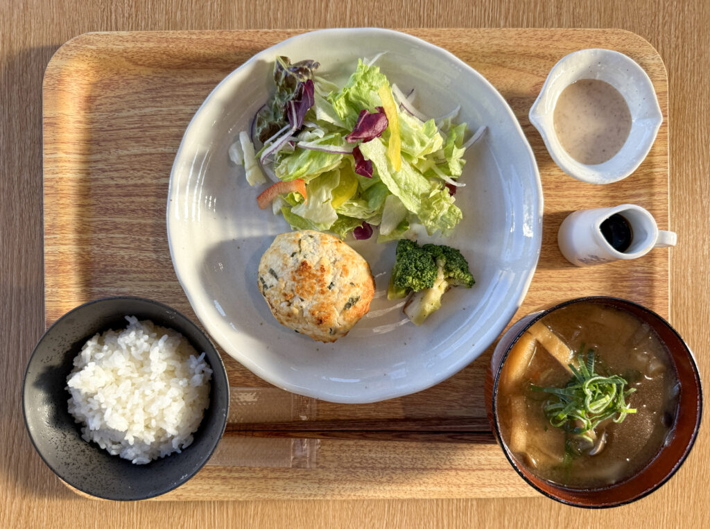 坂出市大屋冨町 かけはしカフェ 豆富ハンバーグ定食