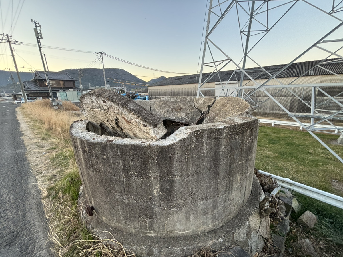 坂出市 川 タンク 割れた