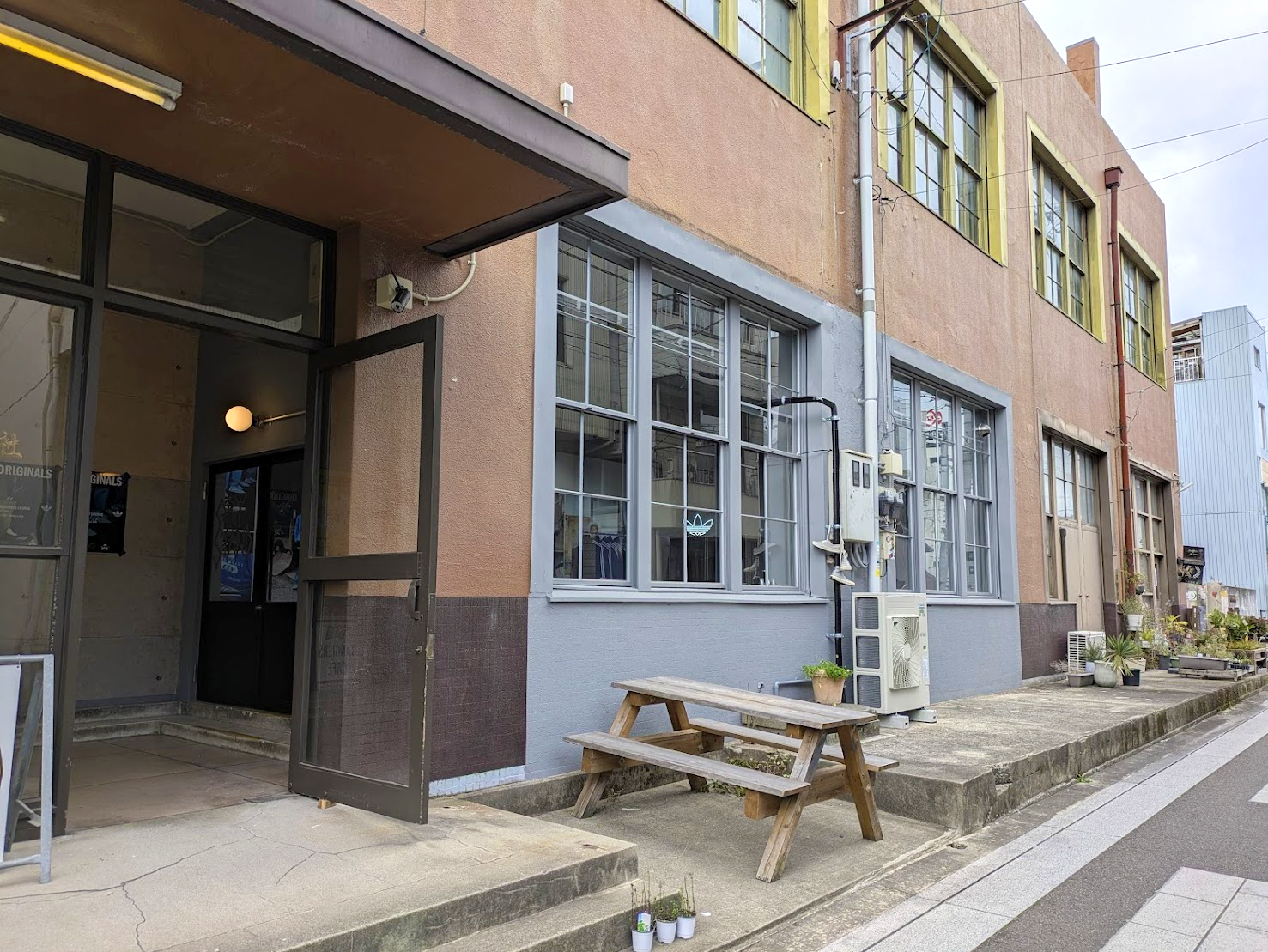 丸亀市南条町 GRYSTAND