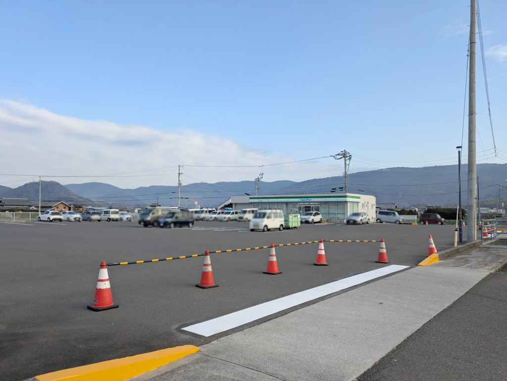 坂出市加茂町 ファミリーマート 坂出加茂北店