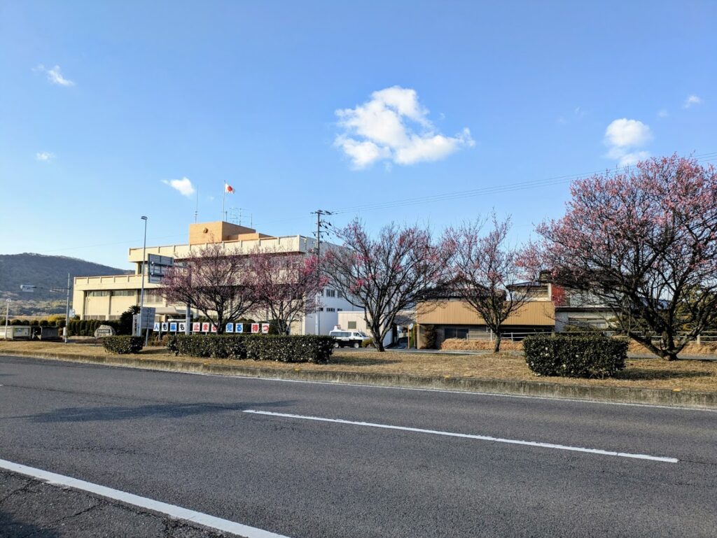 綾川町 国道32号線 梅並木