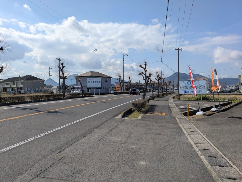 多度津町 喫茶らいおん 場所・駐車場