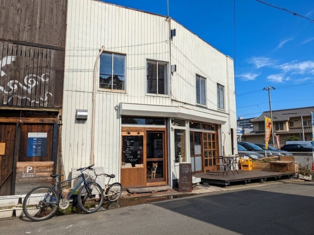 丸亀市西平山町 TSUBAMENOSU cafe&gallery