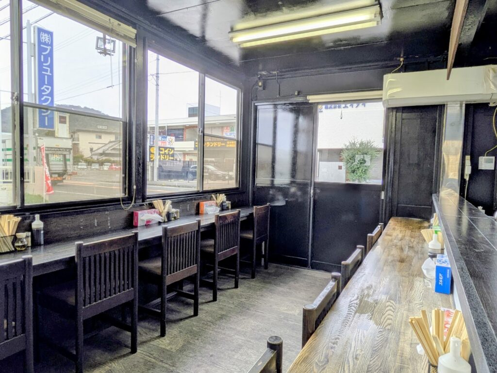 丸亀市土器町 たでや 丸亀土器店 店内