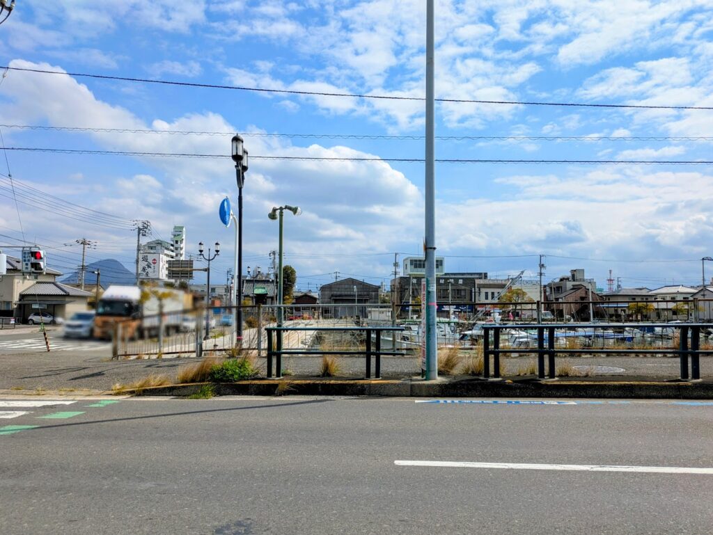 丸亀市 ピンクの紐