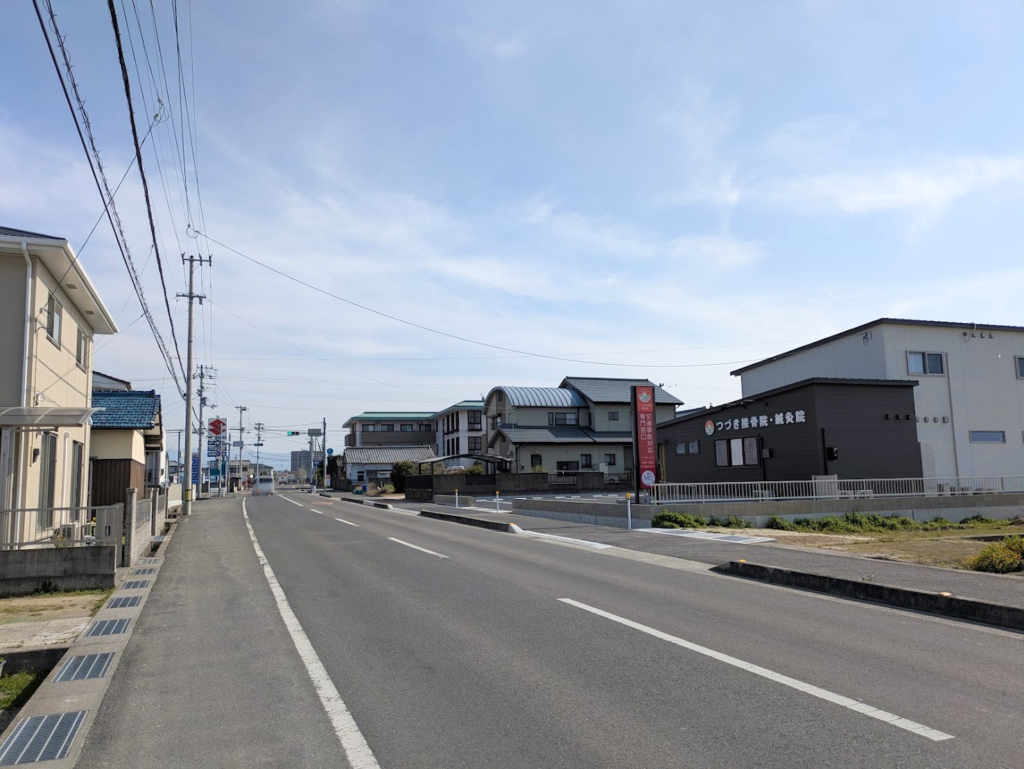 丸亀市郡家町 つづき接骨院・鍼灸院 場所・駐車場
