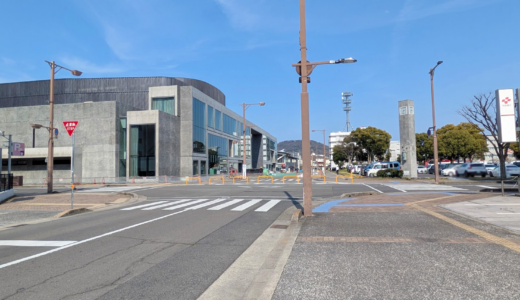 丸亀市民ひろば・四国電力前の信号がなくなってる！ウォーカブルエリア整備で道路ルール変更に。一時停止が必要な場所はどこ？