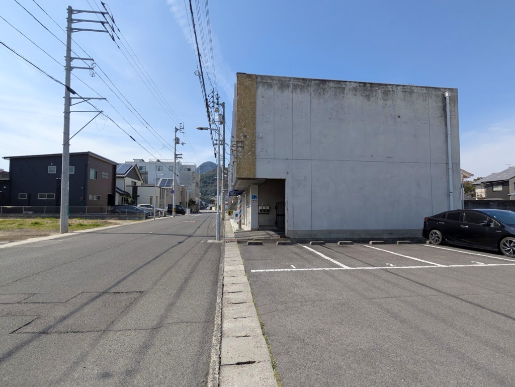 善通寺市善通寺町 2525 場所・駐車場