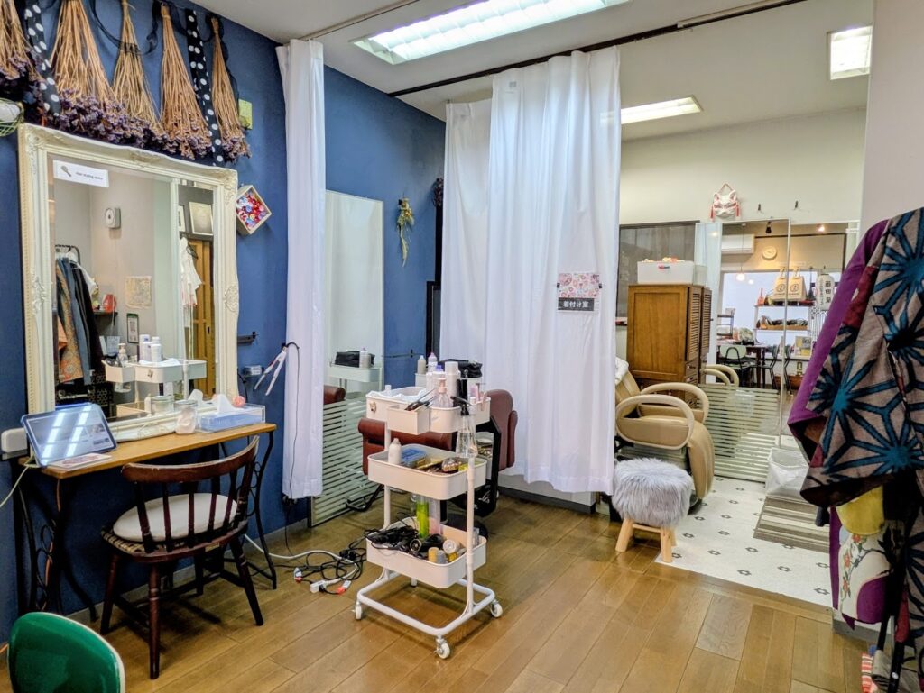 琴平町 こんぴら路地裏着物レンタル藤田屋 店内