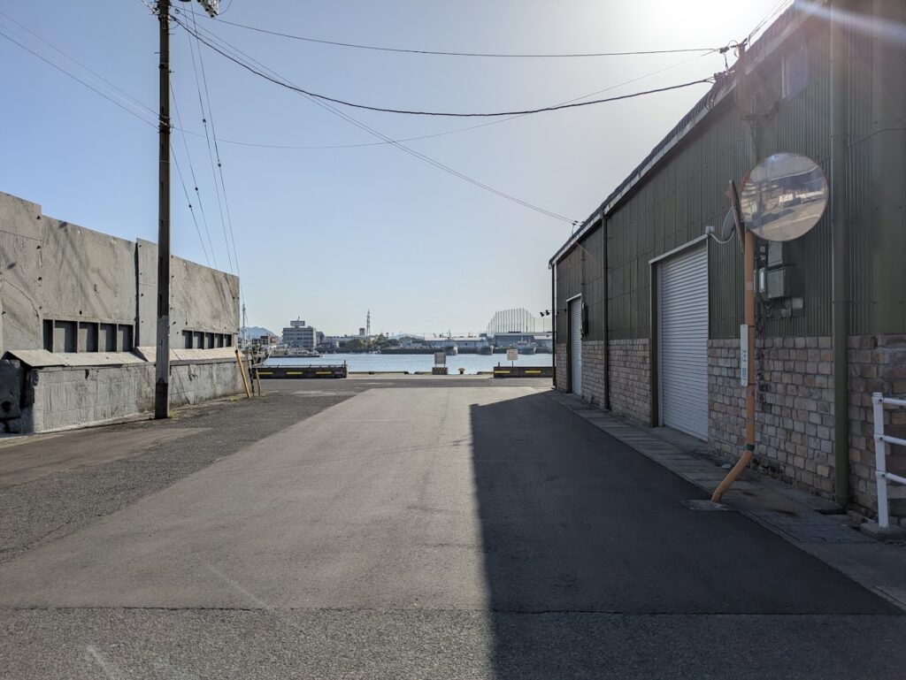 丸亀市港町 ギャラリーカフェ華々