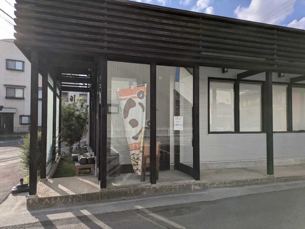 丸亀市土器町 パンと焼菓子の店 ジプソ