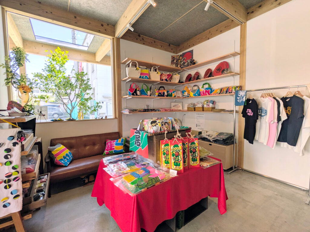 琴平町 日楽HIRAKU 店内