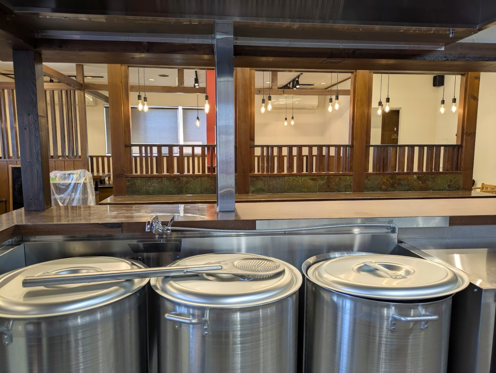 丸亀市田村町 家系ラーメン 王道乃印 川﨑家 店内