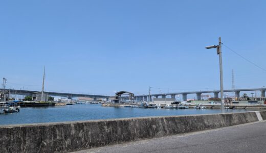 宇多津町の建設から50年以上になる「錆び付いた巨大な建屋」がキレイになるみたい。北浦漁港の船揚場が9月頃から改修工事へ