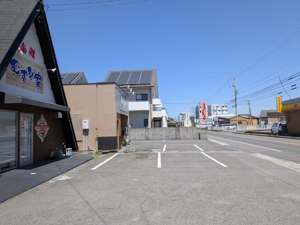 丸亀市土器町 海鮮むすび家