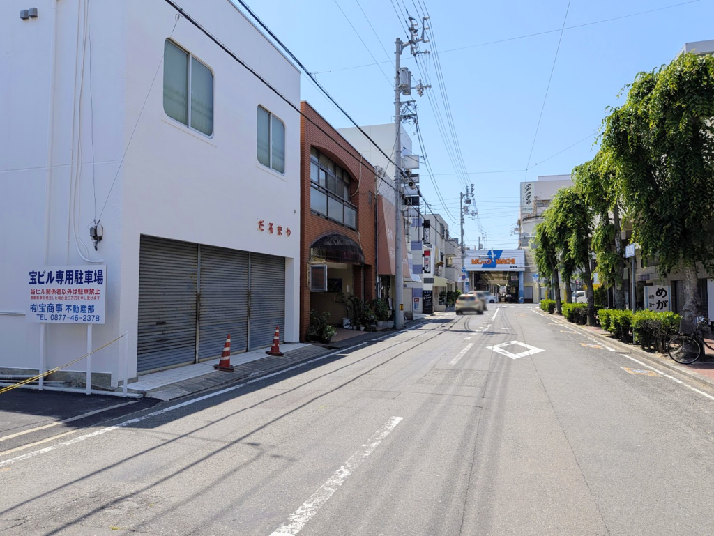 坂出市京町 宝ビル駐車場