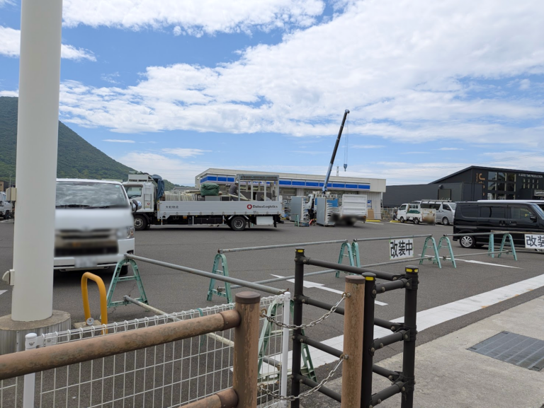 丸亀市飯野町の11号線沿いにある「ローソン 丸亀飯野町東分店」が2026年5月19日(火)から改装のため休業してる。2026年5月27日(水)に営業再開予定