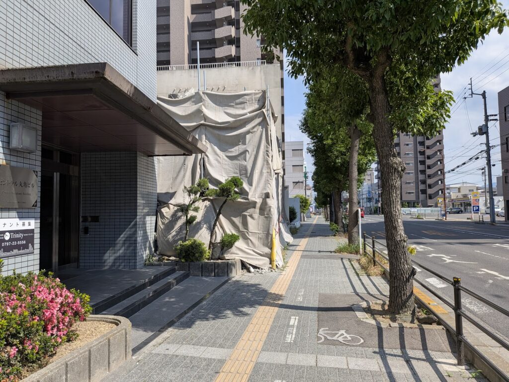 丸亀市大手町 丸糸ビル