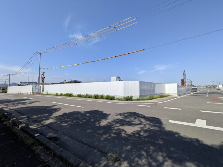 イオンモール綾川のすぐ横！あの広大な空き地でついに始まった「四電工 新研修所」が想像以上にデカい！
