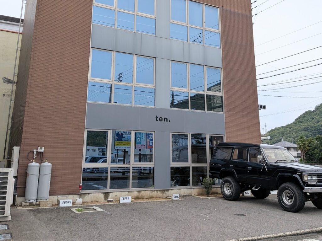 坂出市青葉町 ten. hair 場所・駐車場