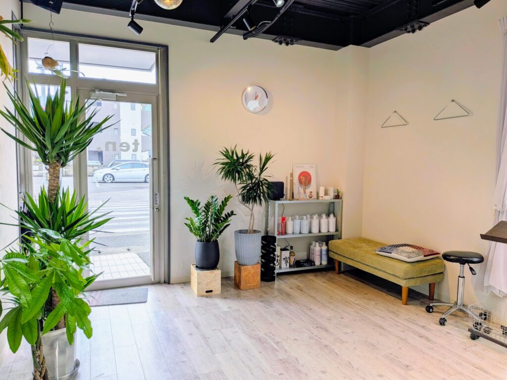 坂出市青葉町 ten. hair 店内の様子