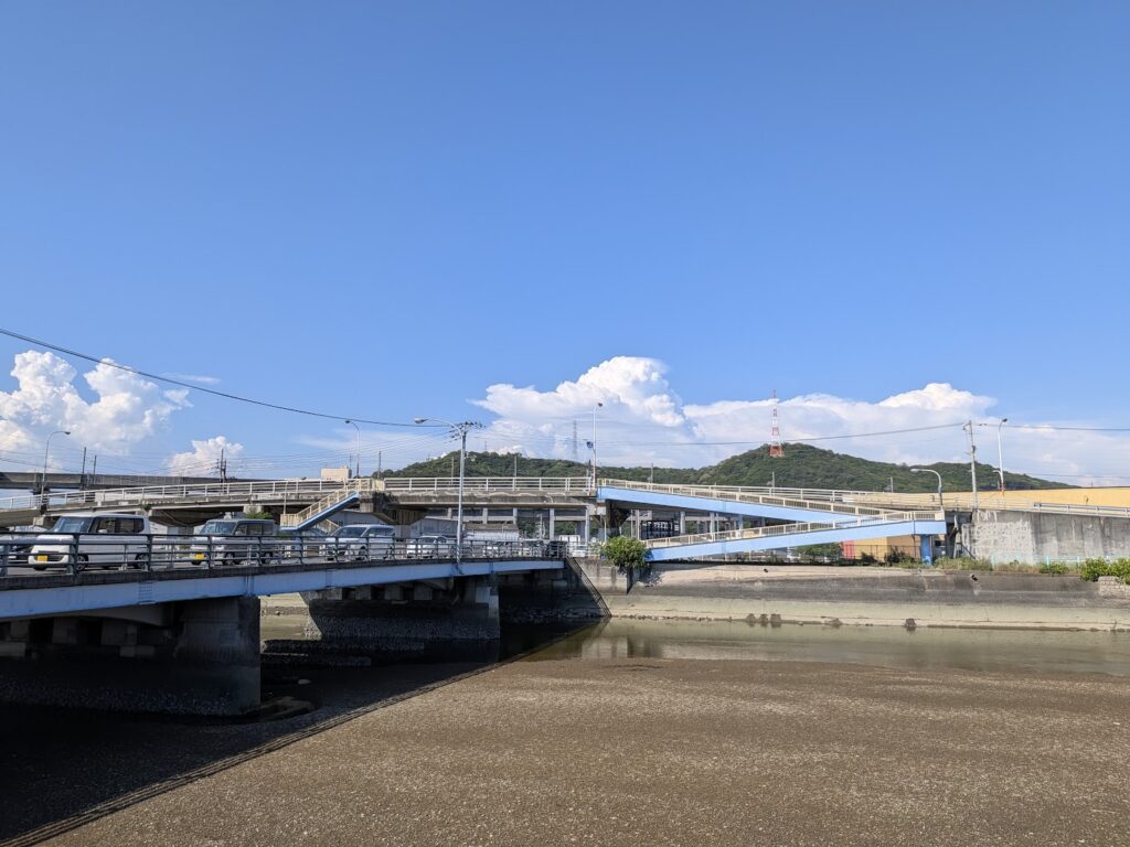 宇多津町 大束川橋 歩道橋