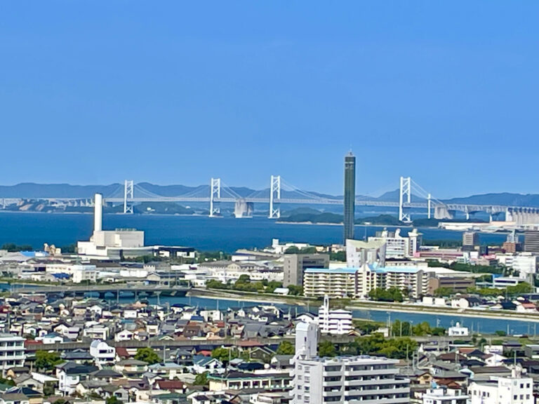 【やっぱり強かった】四国で一番住みやすい街、今年もあの街に決定！V3達成の理由は？