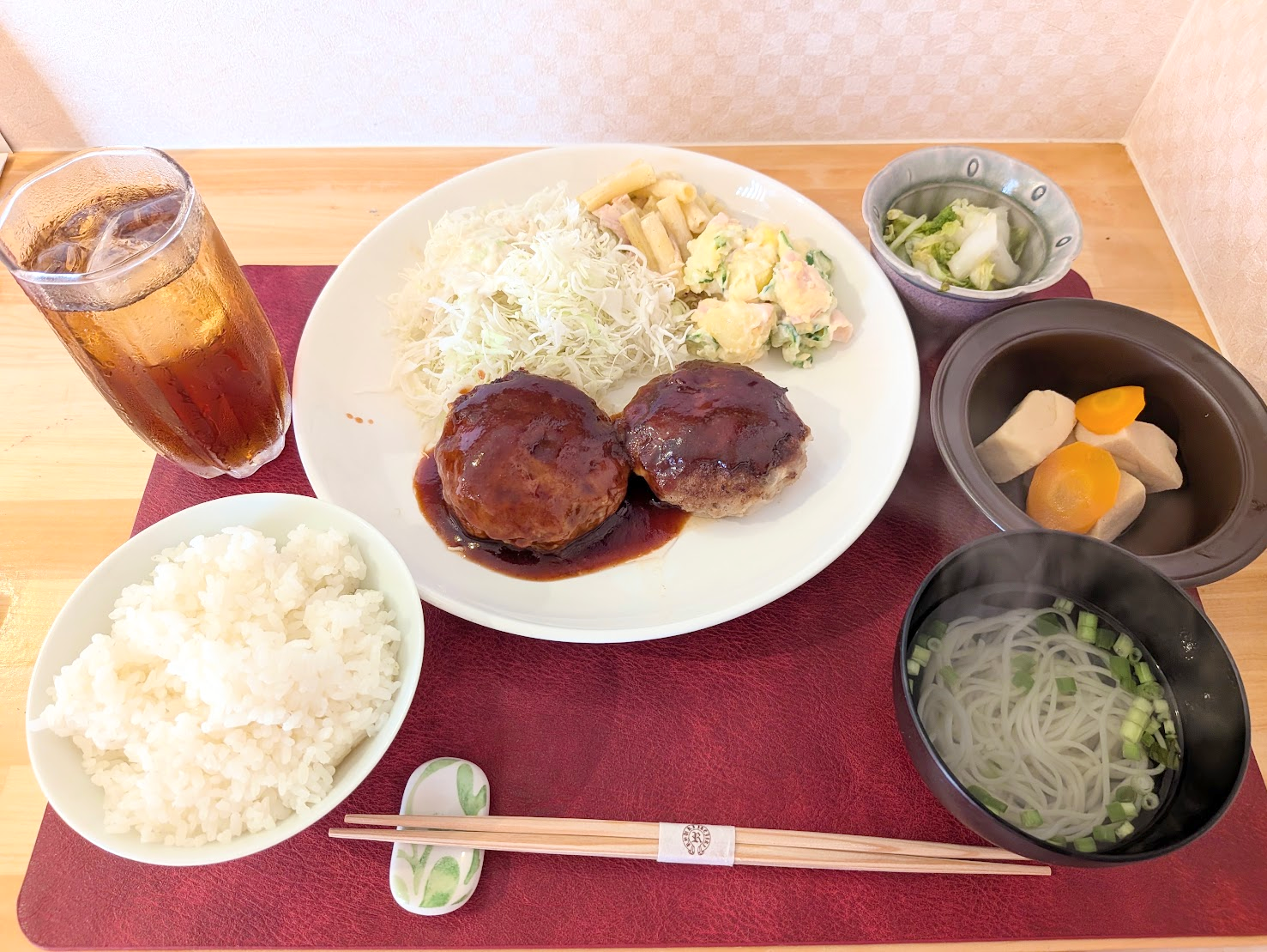 丸亀市魚屋町 おもてなし小料理 R ハンバーグ