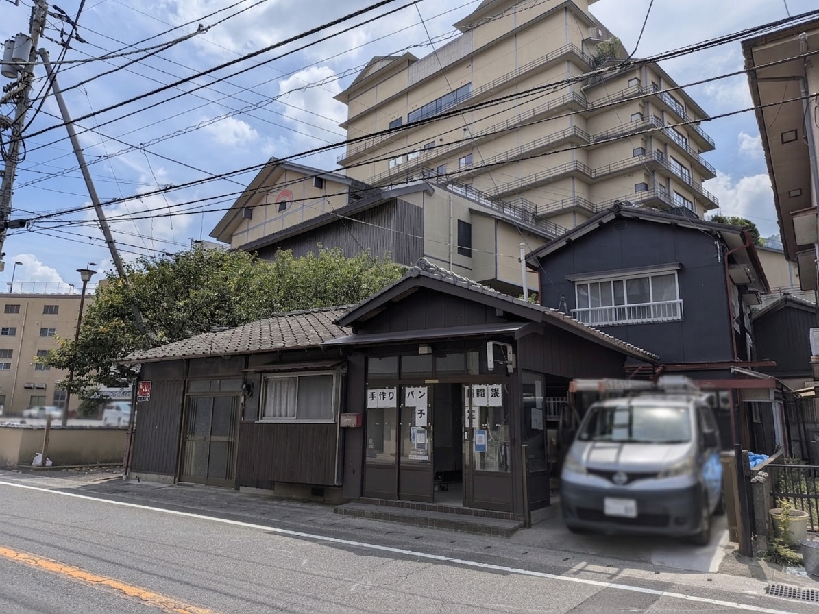 琴平町 パン屋根裏