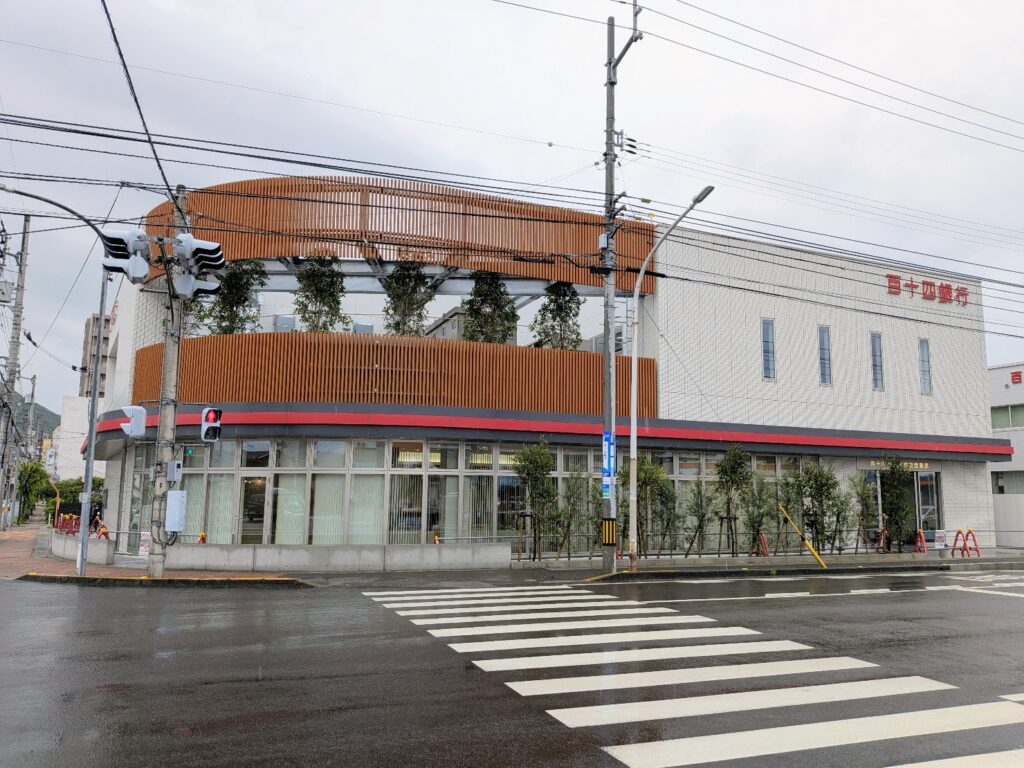 坂出市元町 百十四銀行 中讃東営業部