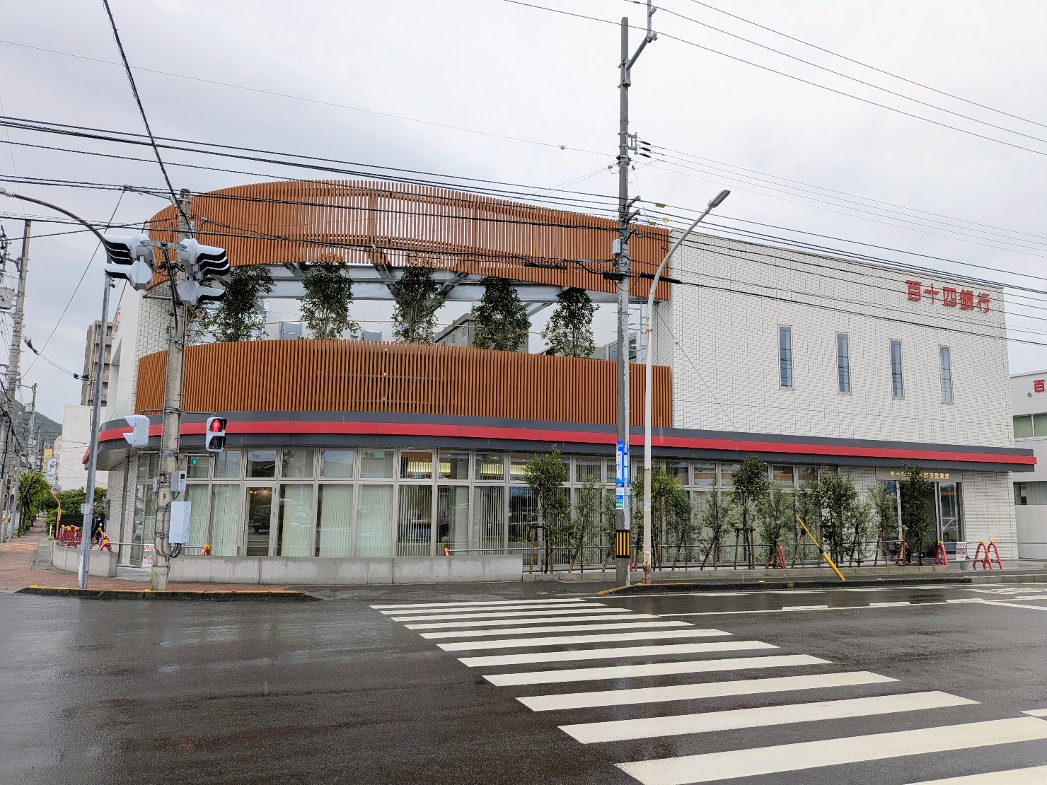 坂出市元町 百十四銀行 中讃東営業部
