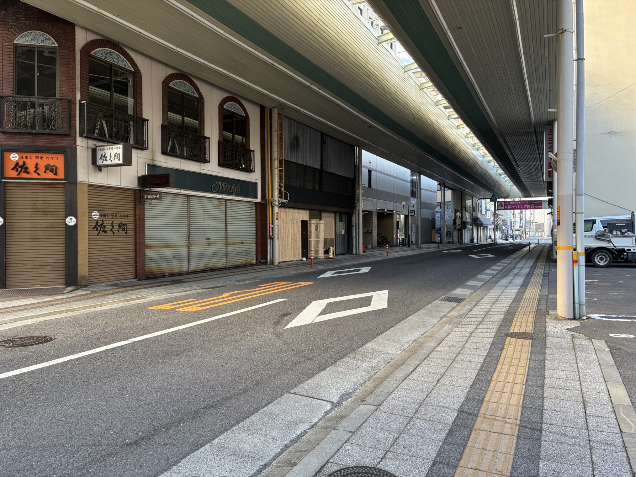 丸亀市浜町 まるさんかくしかく 移転
